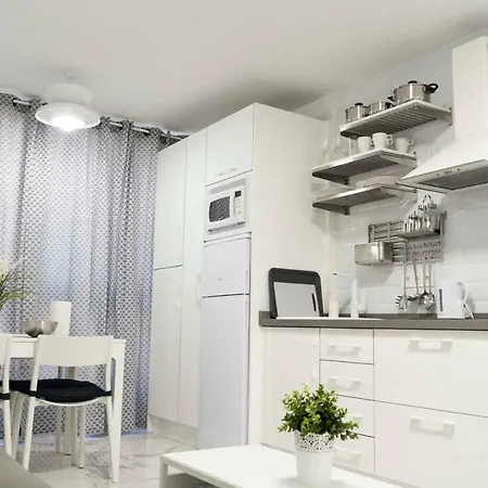 Céntrico Apartamento Cerca De La Playa Appartement *